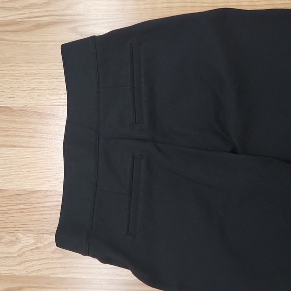 SPANX The Perfect Pant, slim straight size petite small - Picture 8 of 9